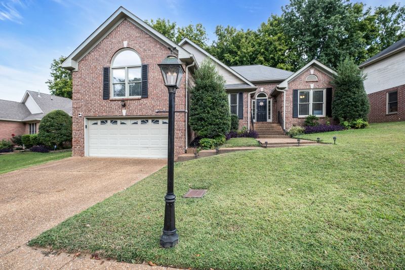 3908 Lakeridge Rn, Nashville, TN 37214
