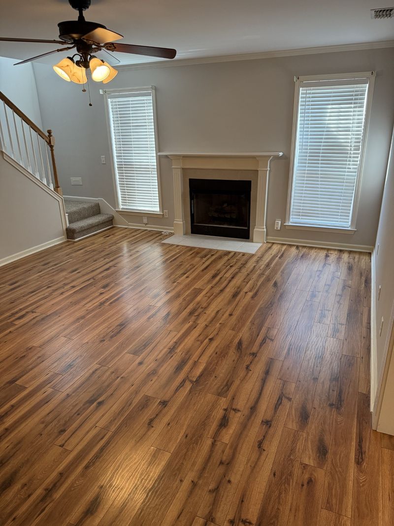 1909 Thomas Ct, Murfreesboro, TN 37127