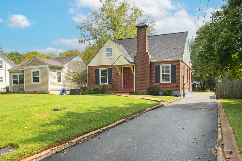 120 7th Ave, Columbia, TN 38401
