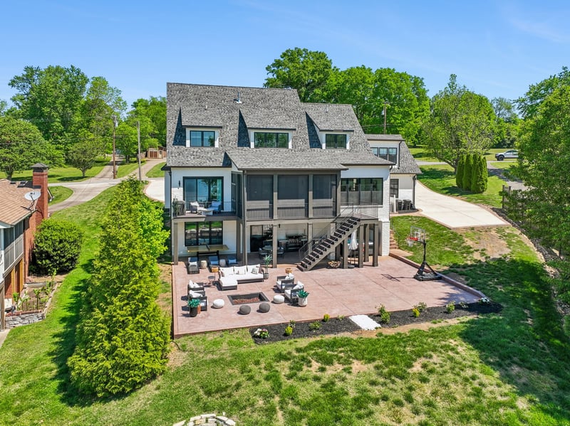 112 Sterling Rd, Hendersonville, TN 37075