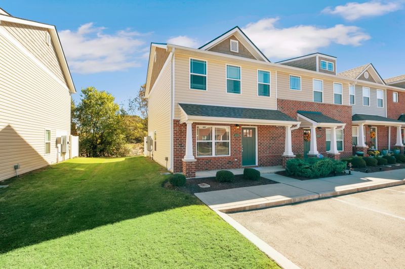 1049 Wells Way, Spring Hill, TN 37174