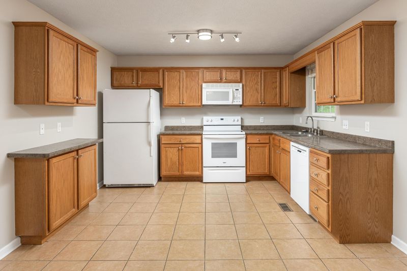 200 Peachtree Cir, Ringgold, GA 30736