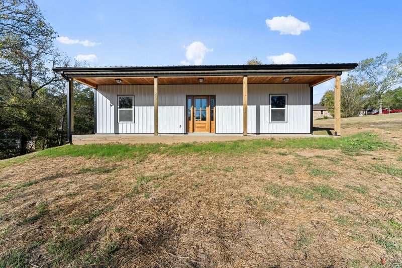 29 Little Creek Rd, Pleasant Shade, TN 37145