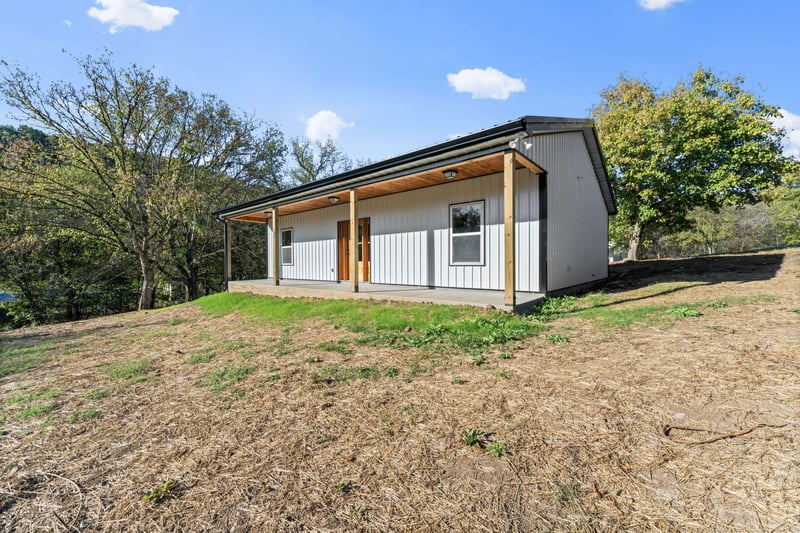 29 Little Creek Rd, Pleasant Shade, TN 37145