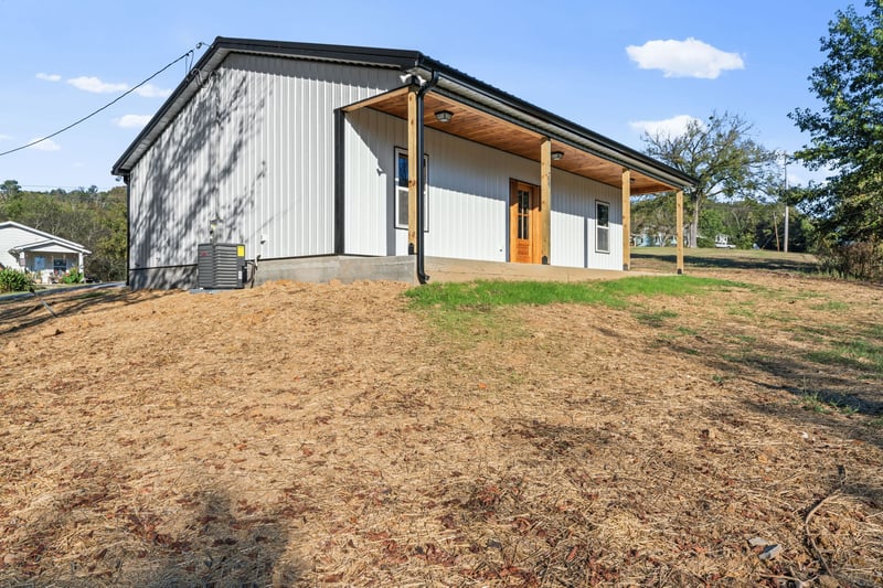 29 Little Creek Rd, Pleasant Shade, TN 37145