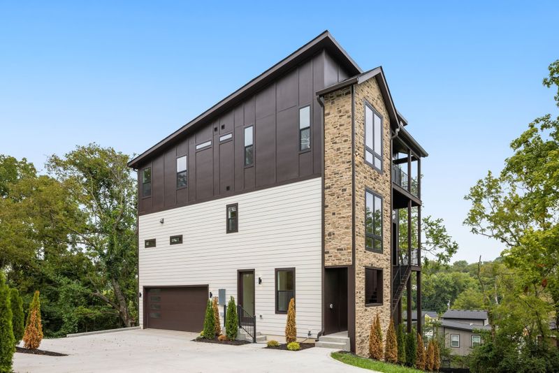 2211 Summitt Ave #B, Nashville, TN 37218