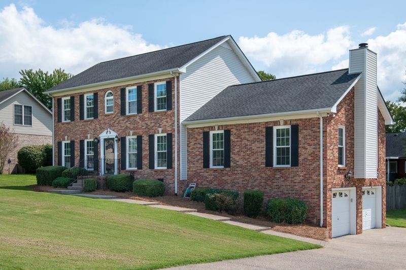 1100 Franklin Dr, Greenbrier, TN 37073