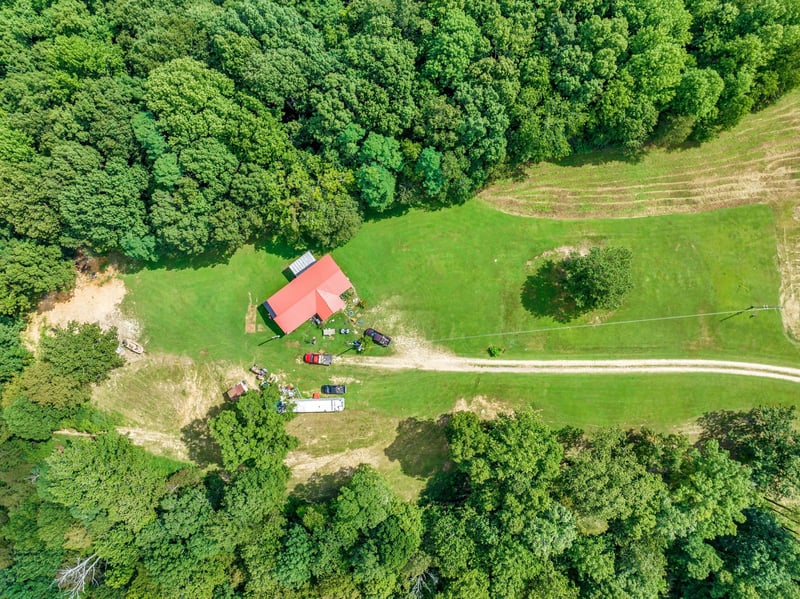 4654 Mcclanahan Rd, Hampshire, TN 38461