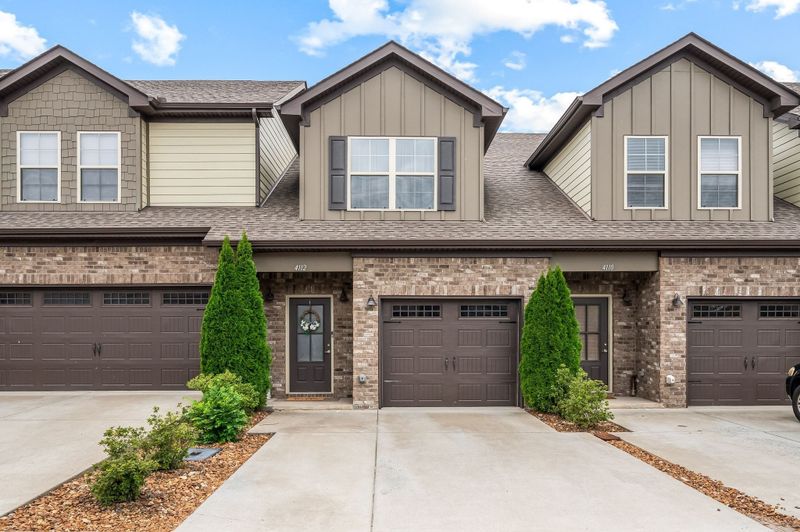 4112 Suntropic Ln, Murfreesboro, TN 37127