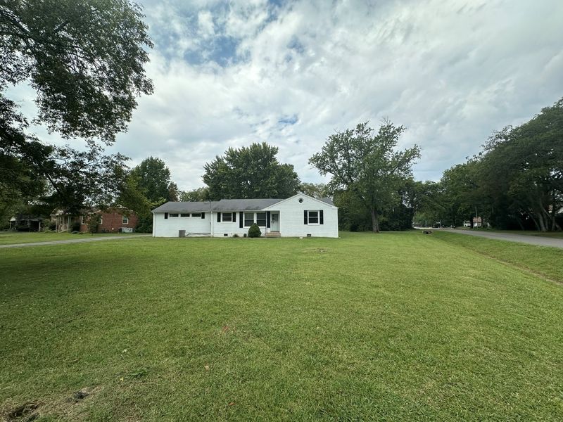 1411 Leaf Ave, Murfreesboro, TN 37130