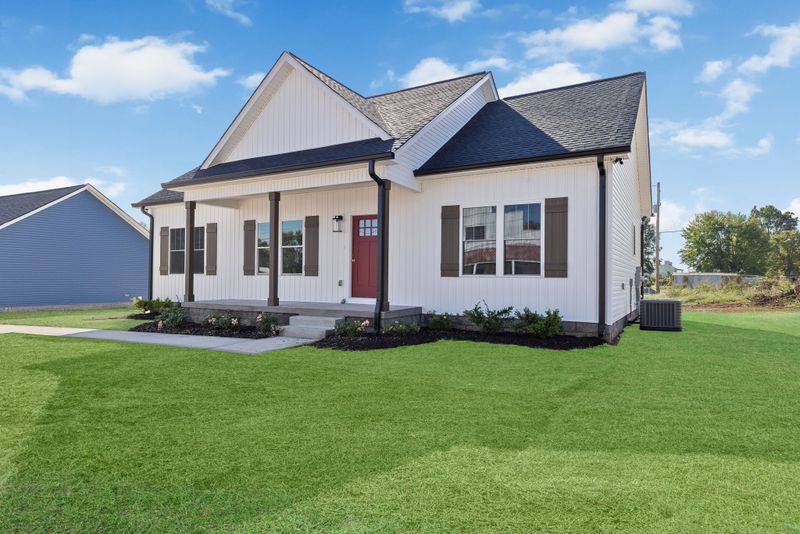 1005 W Main St, Portland, TN 37148
