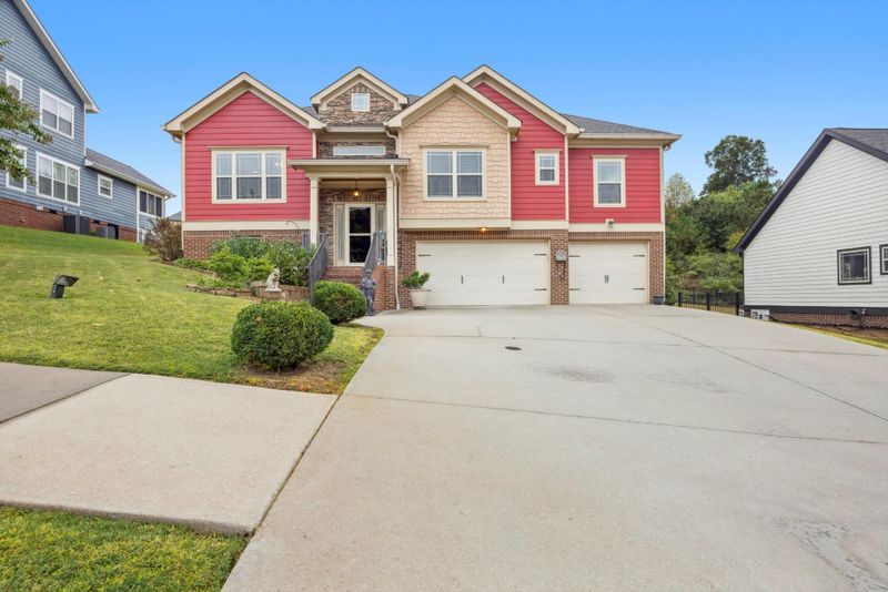 220 Vineyard Blvd, Ringgold, GA 30736