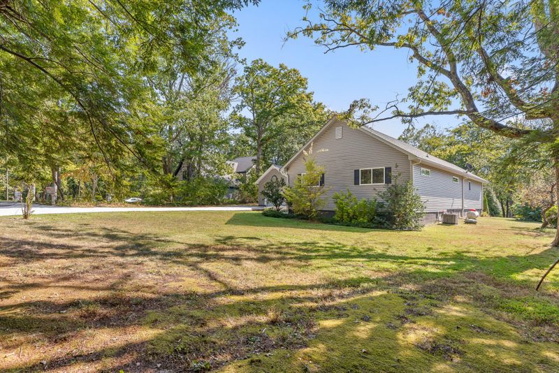 195 Whitt Rd, Lookout Mountain, GA 30750
