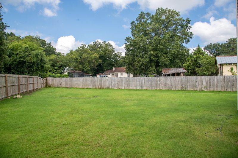 123 Bristol Ln, Calhoun, GA 30701