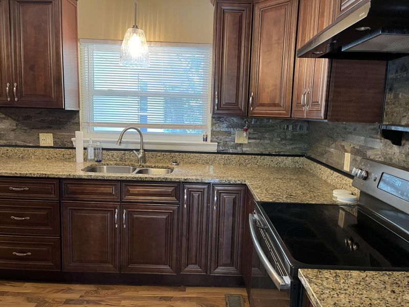 30 Elaine Cir, Fort Oglethorpe, GA 30742