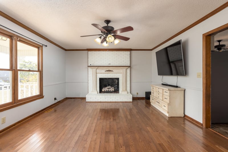 25521 Capshaw Rd, Athens, AL 35613