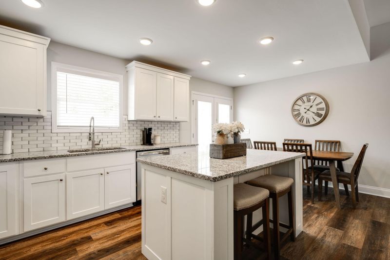 3361 Oscar Nance Rd, Tunnel Hill, GA 30755