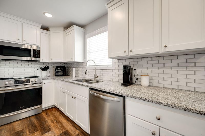 3361 Oscar Nance Rd, Tunnel Hill, GA 30755