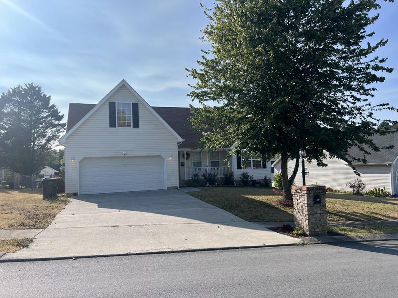 381 Bluff View Dr, Ringgold, GA 30736