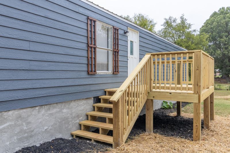180 E Vann Cir, Chatsworth, GA 30705