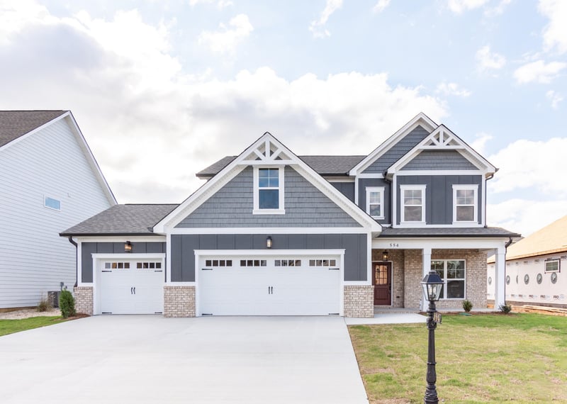 554 Winchester Dr, Fort Oglethorpe, GA 30742