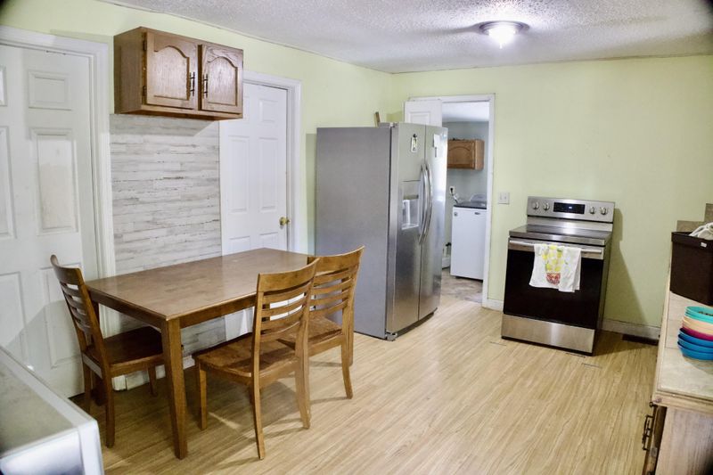 60 Orchard Ave, Rossville, GA 30741