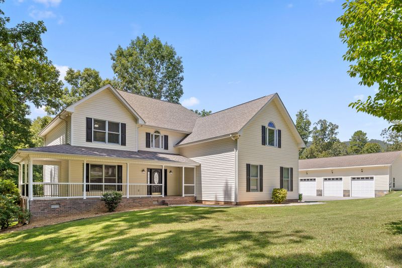 303 N Woods Ln, Trenton, GA 30752