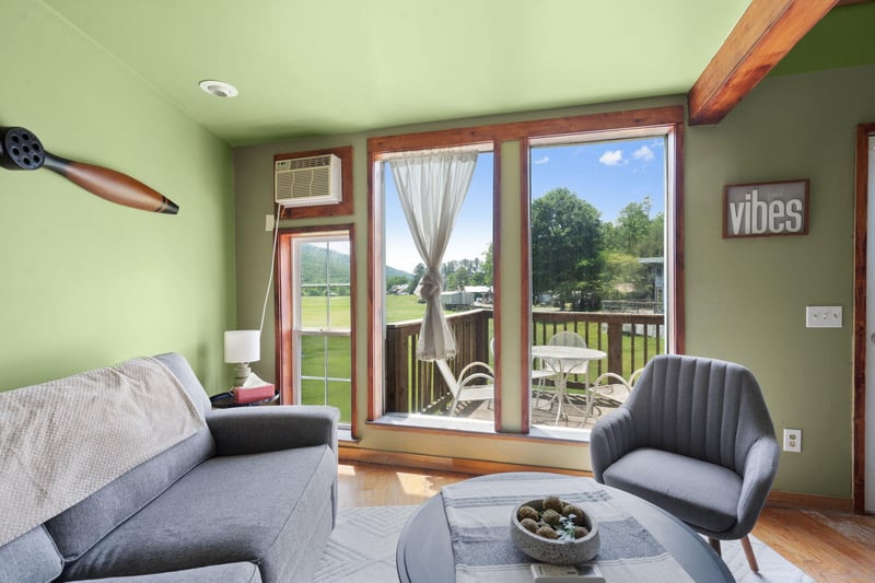2074 Creek Rd, Wildwood, GA 30757