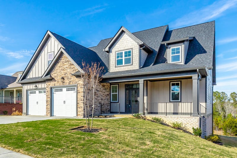 586 Lakeshore Cove Dr, Fort Oglethorpe, GA 30742