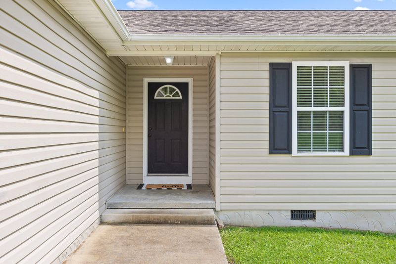 259 Bernice Dr, Trenton, GA 30752