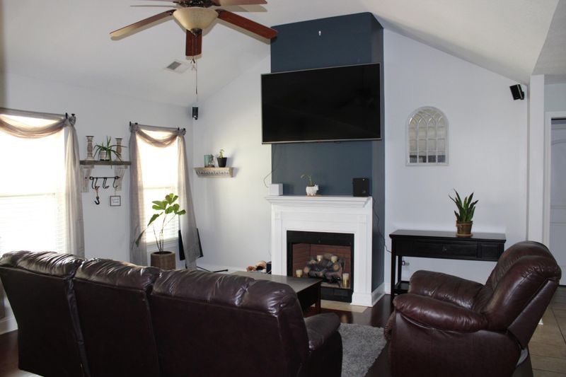 59 Cavalry Ct, Rossville, GA 30741