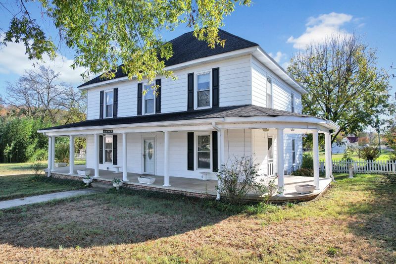 30 1st Ave W, Chatsworth, GA 30705