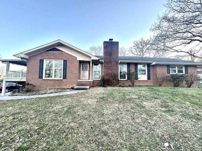212 Jomah Dr, Rossville, GA 30741