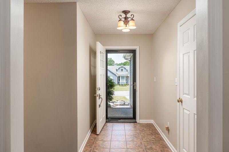 79 Meadowstone Cir, Ringgold, GA 30736