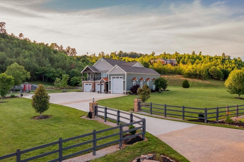3015 Cherokee Valley Rd, Ringgold, GA 30736
