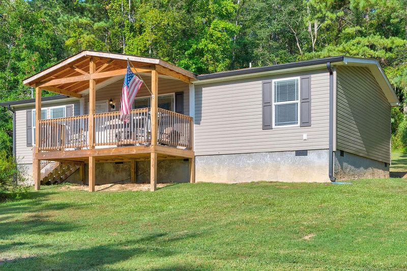 1508 Peavine Rd, Rock Spring, GA 30739