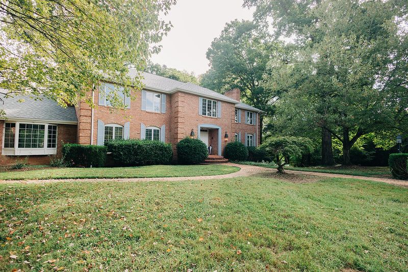 2420 Craig Cove Rd, Knoxville, TN 37919