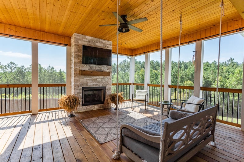 240 Revere Rn, Tunnel Hill, GA 30755