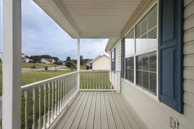 72 Boxer Ln, Rock Spring, GA 30739