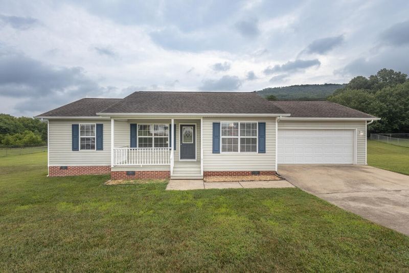 72 Boxer Ln, Rock Spring, GA 30739