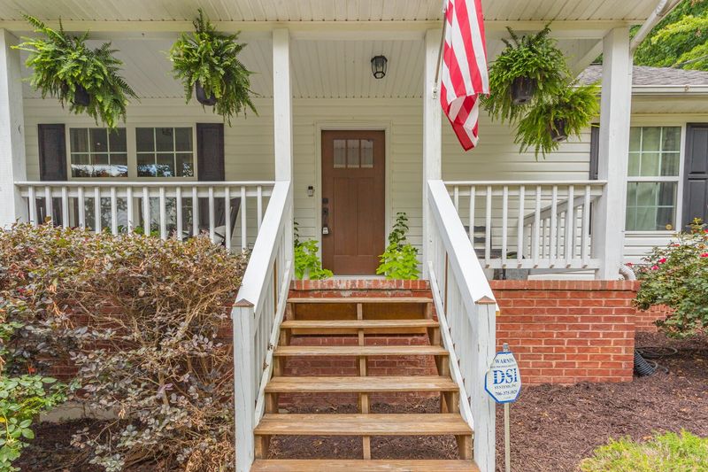 190 Dalewood Cir, Chickamauga, GA 30707
