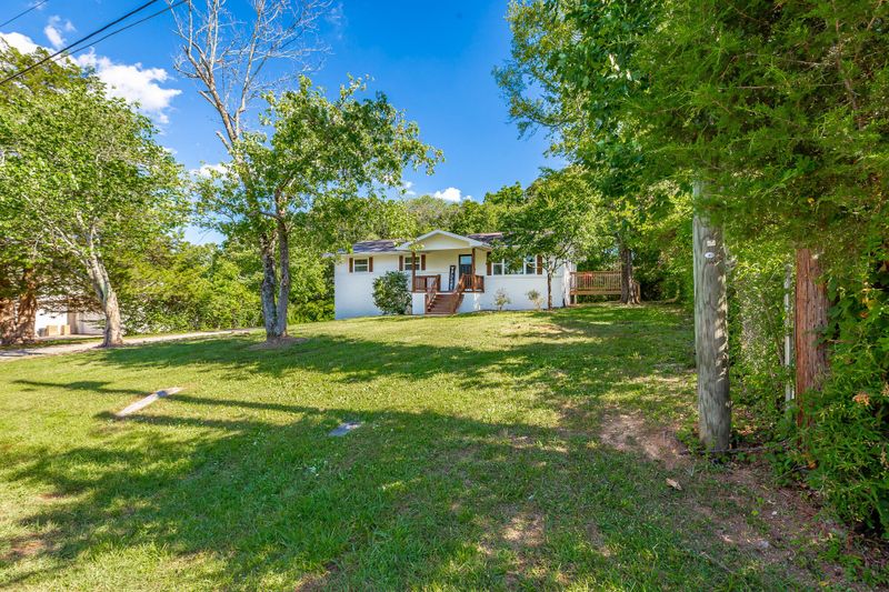 96 Center Dr, Chickamauga, GA 30707
