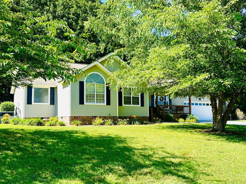 443 Cornerstone Dr, Ringgold, GA 30736