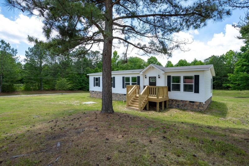 45 Old Field Ln, Ringgold, GA 30736