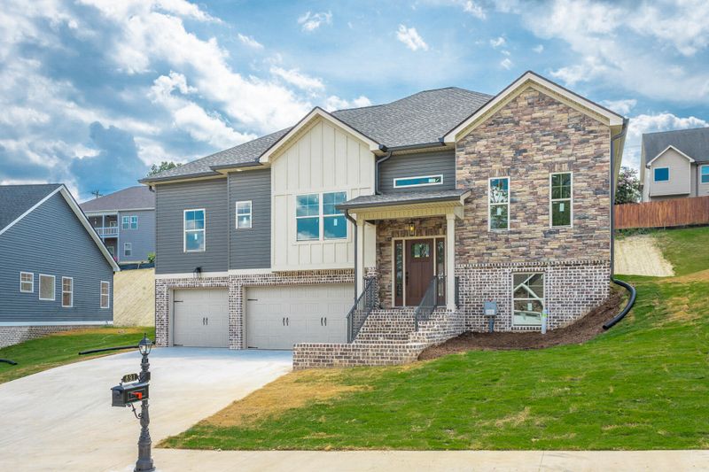 891 Live Oak Rd, Ringgold, GA 30736