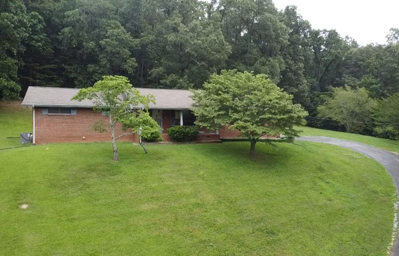 250 Hickory Cir, Ringgold, GA 30736