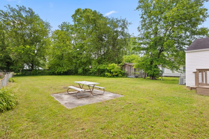 249 Palm Beach Ave, Rossville, GA 30741