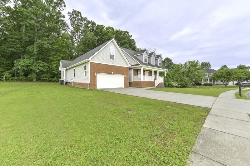 84 Big Creek Ln, Ringgold, GA 30736