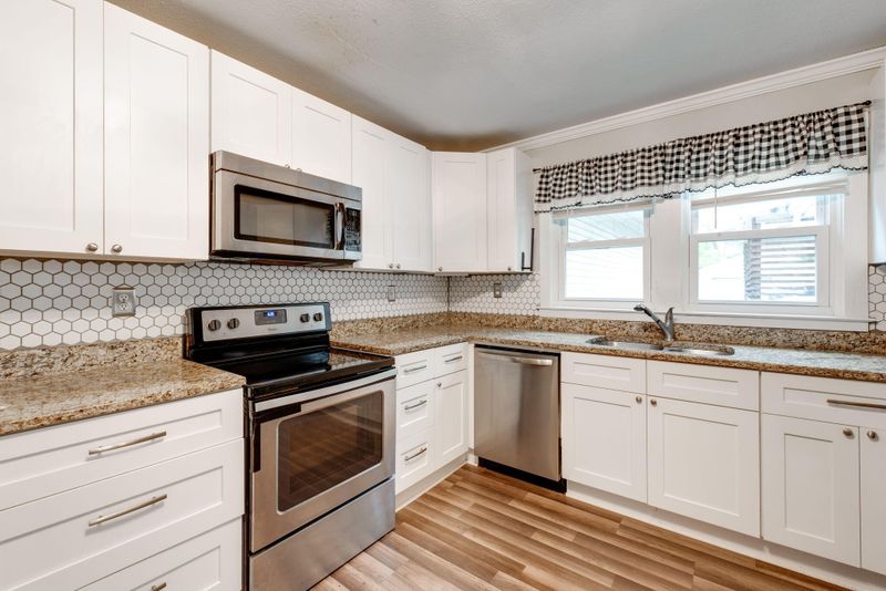 1355 Burning Bush Rd, Ringgold, GA 30736