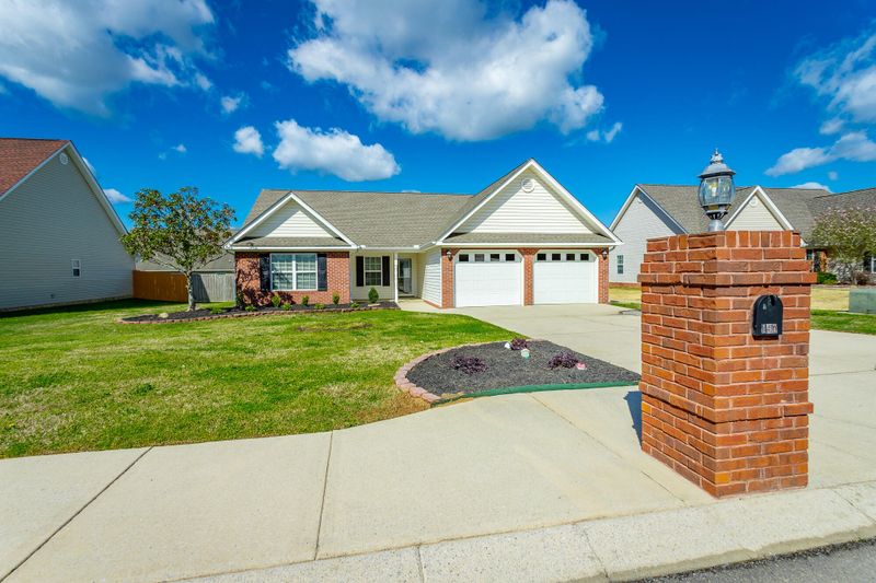 107 Sweet Birch Dr, Rossville, GA 30741